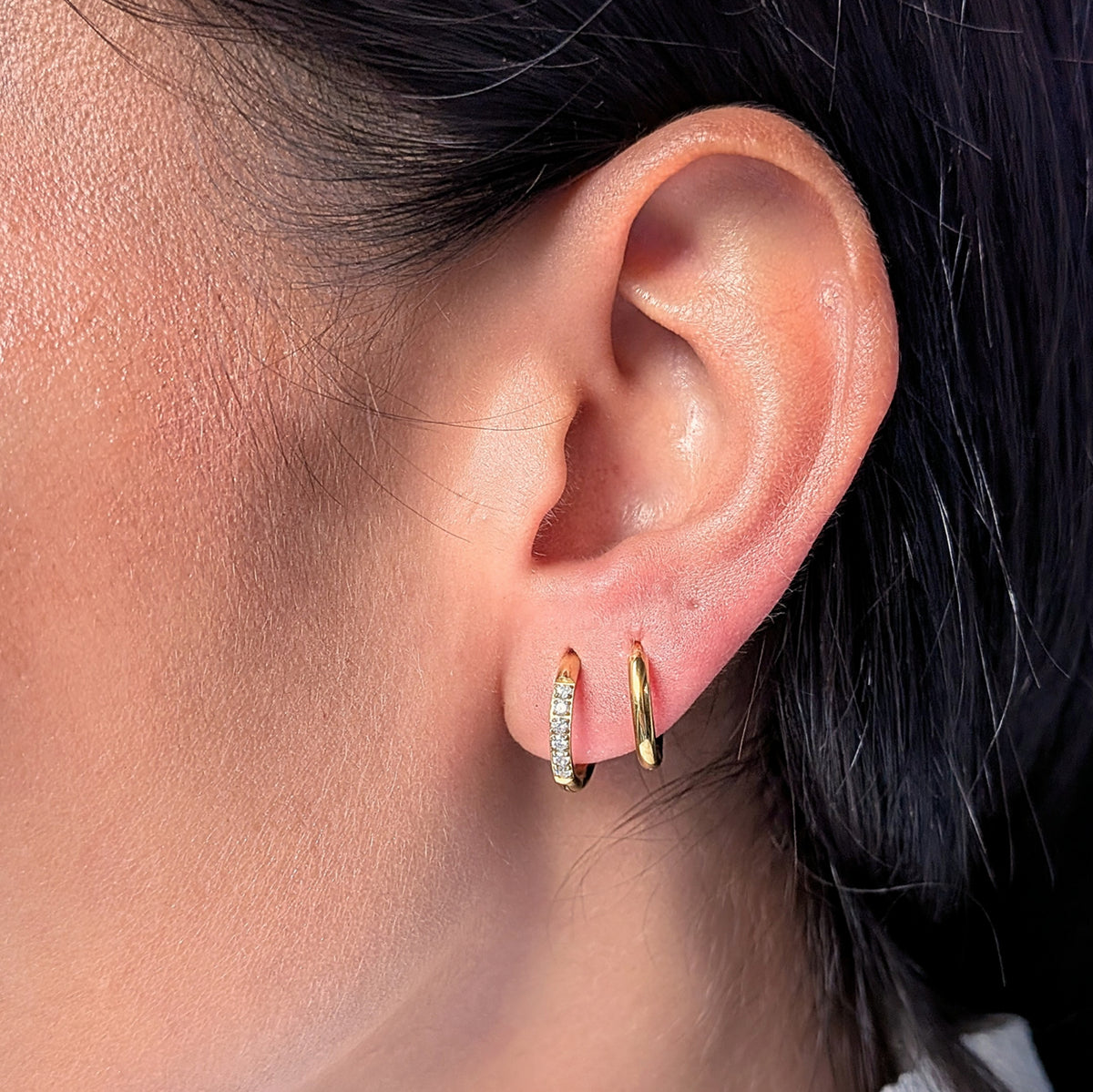 Crystal Titanium Hoops Gold set – 2 Pack