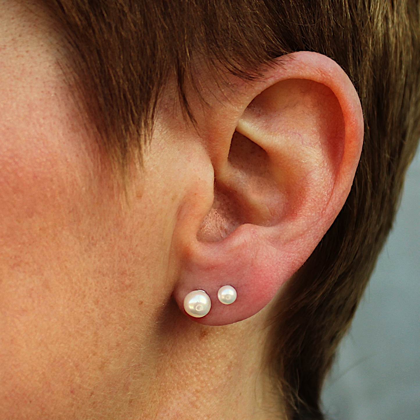Pärlörhänge 4 mm