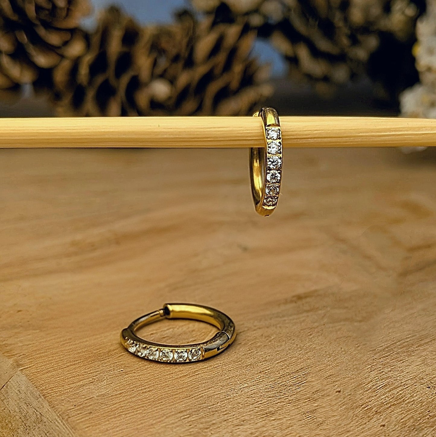 Crystal hoop guld titan